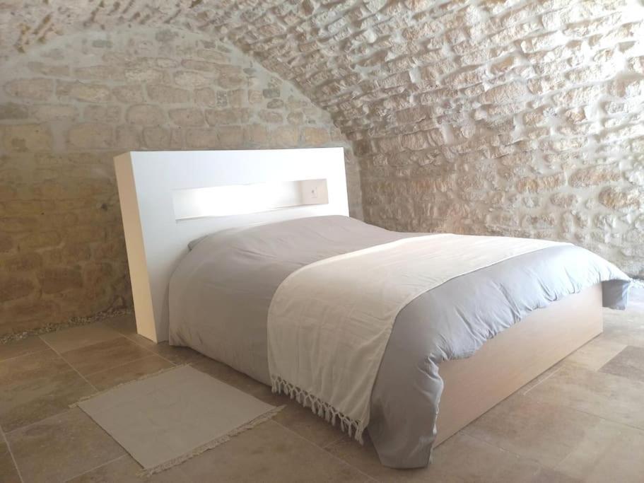 Le Clos Du Rempart - 2 A 4 Pers. Saint-Restitut Dış mekan fotoğraf